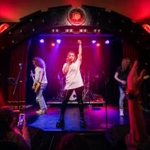 Women Who Rock! – The Ultimate Female Rock Anthems Concert