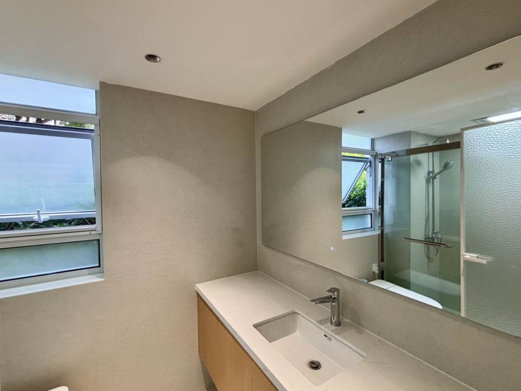 Housing image — Bathroom