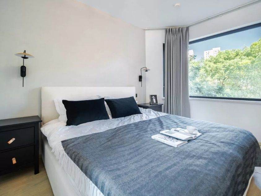 Housing image — Bedroom