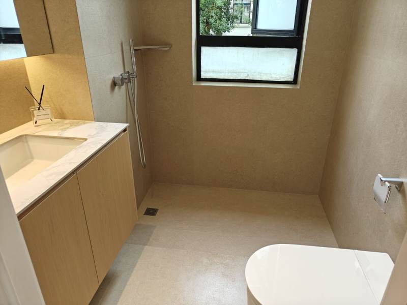 Housing image — Bathroom