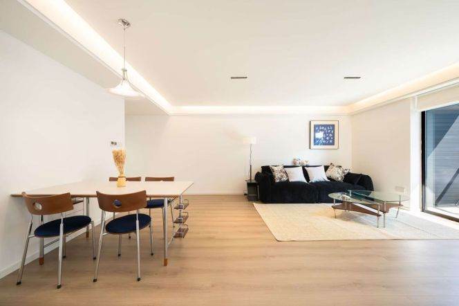 2BR Apartment at Da'an Garden (L13/L14)