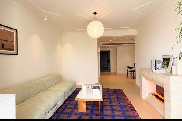 High-Floor Spacious 2BR Apartment in Jing'an