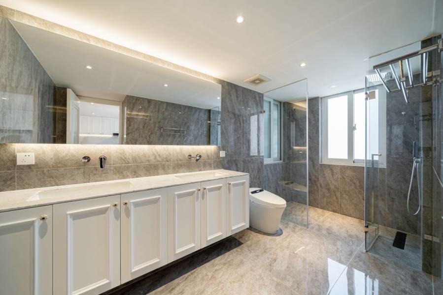 Housing image — Bathroom