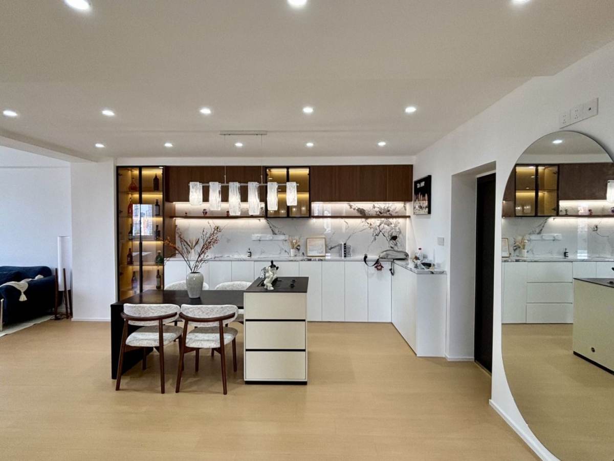 Housing image — Dining Area