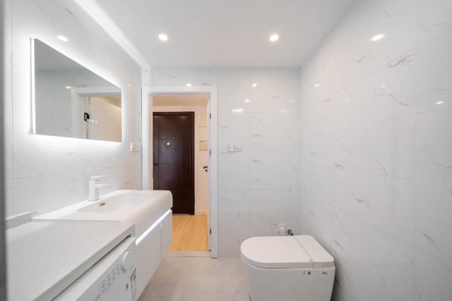 Housing image — Bathroom
