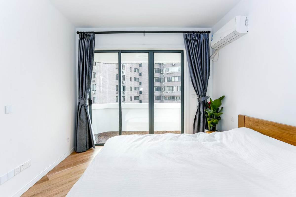 Housing image — Bedroom