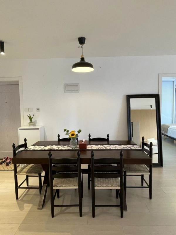 Housing image — Dining Area