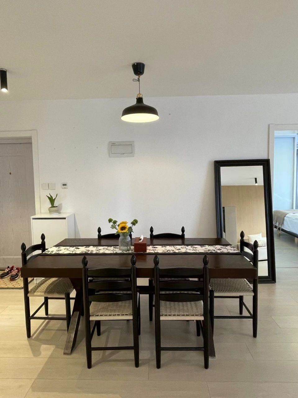 Housing image — Dining Area