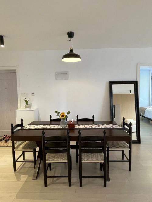 Housing image — Dining Area