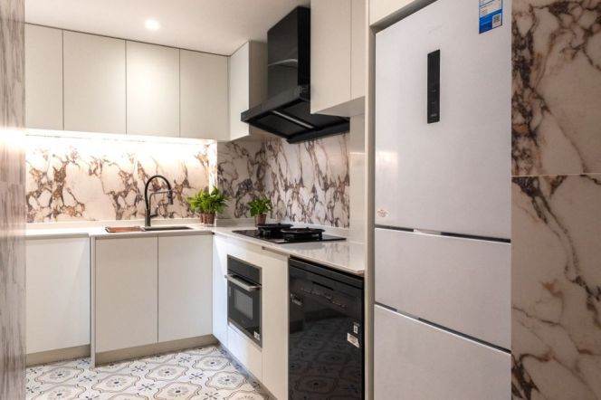 2BR Apartment in Jing'an (L13/L14)