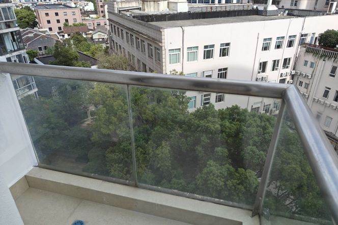2BR Apartment in Jing'an