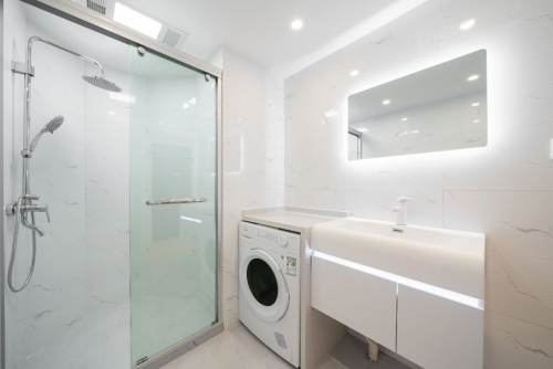 Housing image — Bathroom