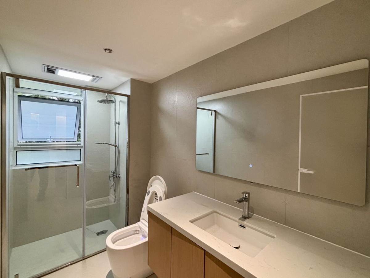 Housing image — Bathroom