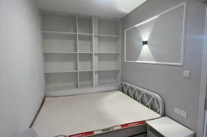 1BR Apartment in Old Xuhui (L1/L10)