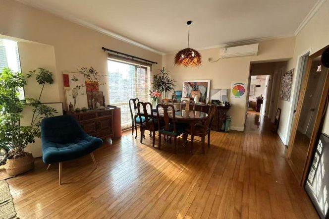 3BR Apartment near Jiangsu Rd Metro