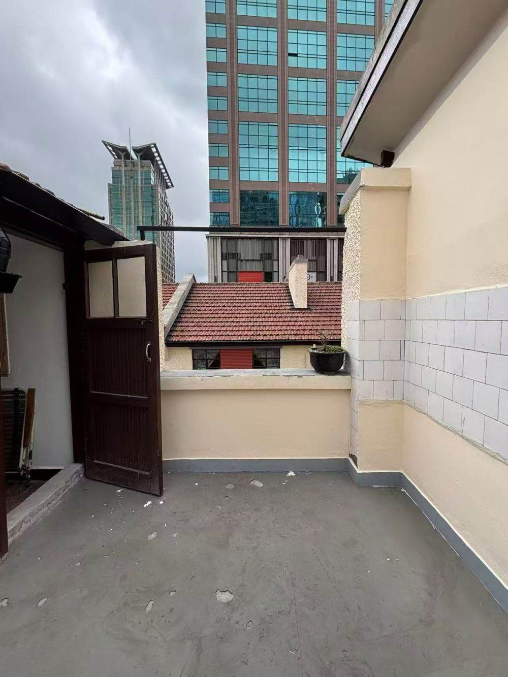 Housing image — Terrace