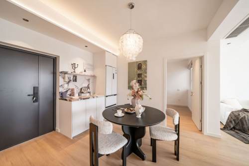 Housing image — Dining Area