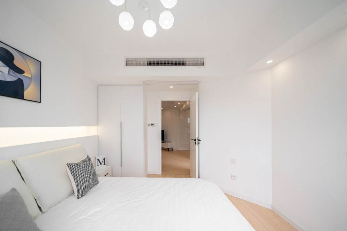 Housing image — Bedroom