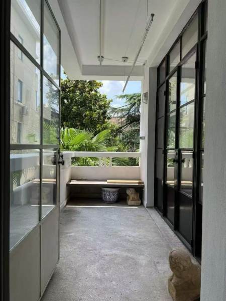 Housing image — Balcony