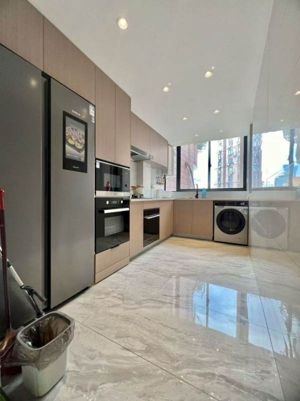 Housing image — Kitchen