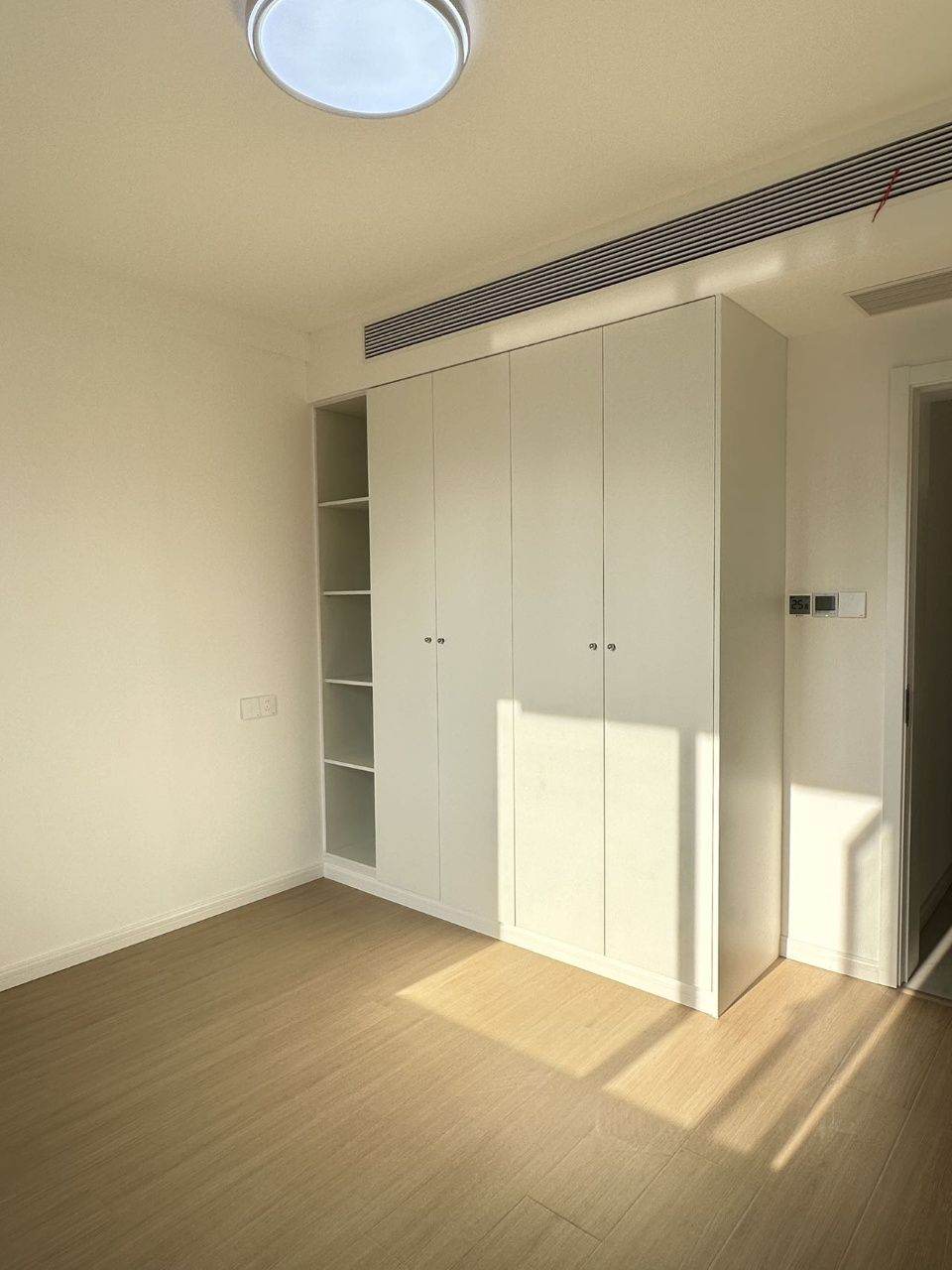 Housing image — Bathroom