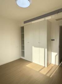 Housing image — Bathroom