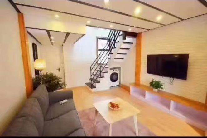 1BR Apartment near Jiashan Rd Metro (L1/L10/L12)