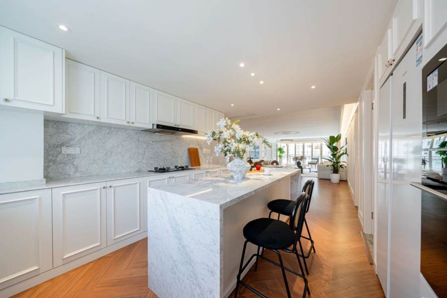 Housing image — Kitchen