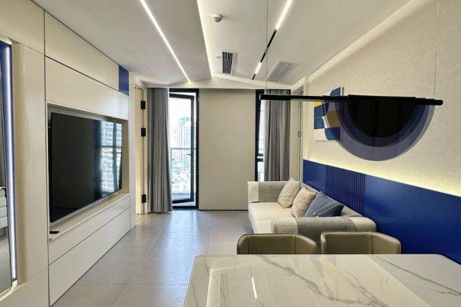 2BR Apartment in Laoximen (L8/L10/L14)
