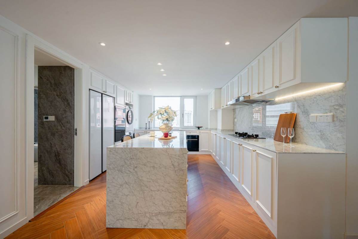 Housing image — Kitchen