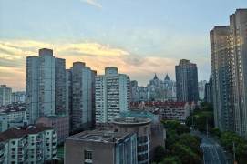Spacious 2BR Apartment in Jing'an