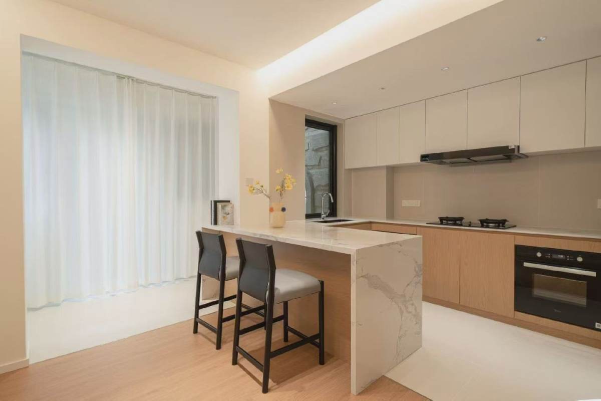 Housing image — Kitchen