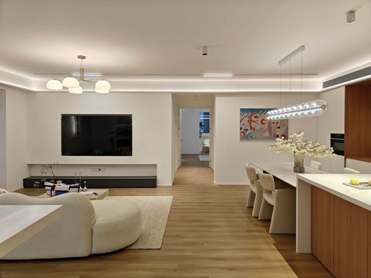Housing image — Living Room