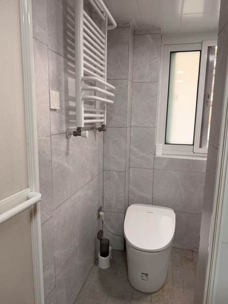 Housing image — Bathroom
