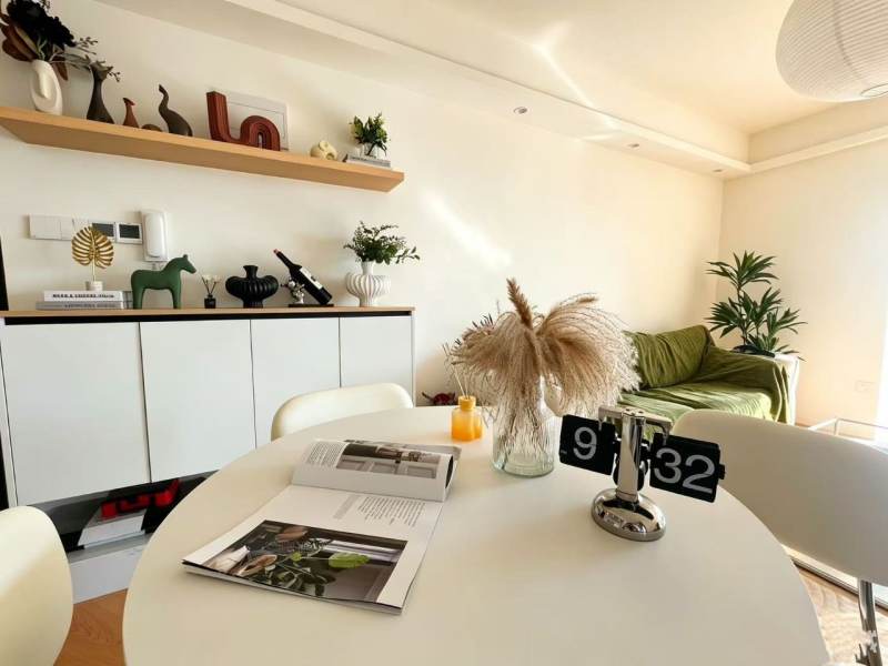 Housing image — Dining Area