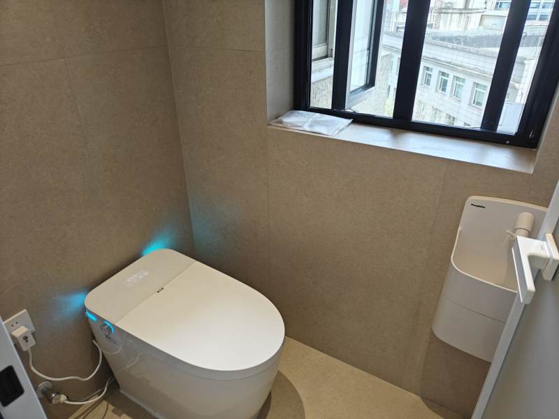 Housing image — Bathroom