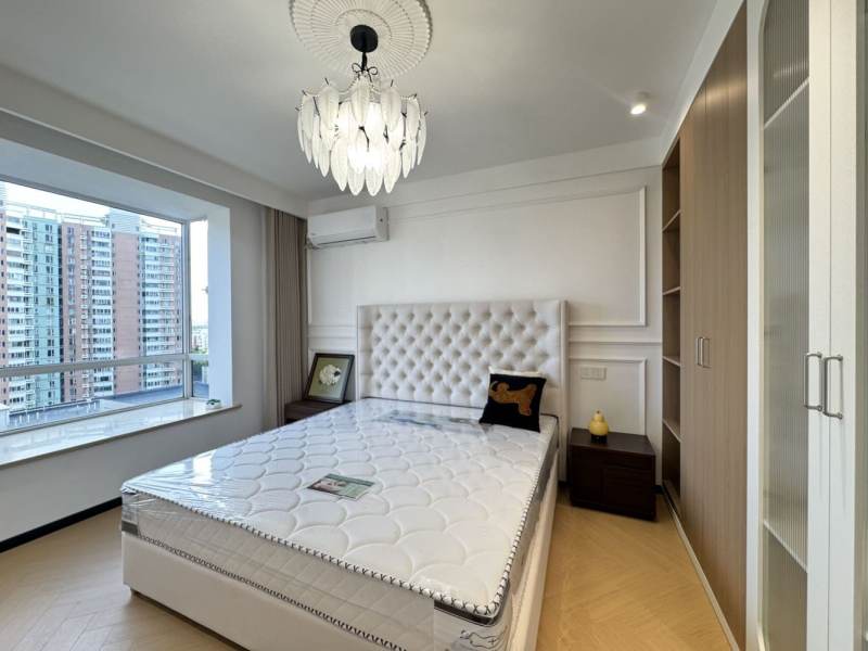 Housing image — Bedroom