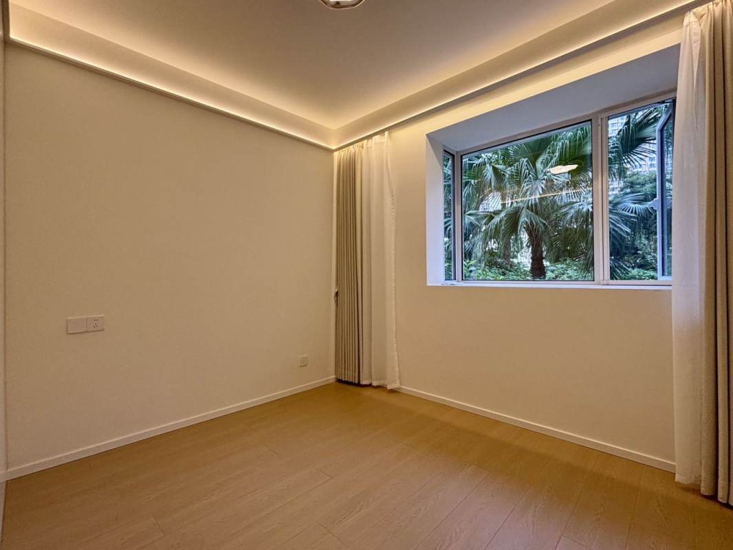 Housing image — Bedroom