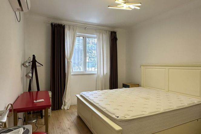 3BR Apartment in Jing'an (L7)