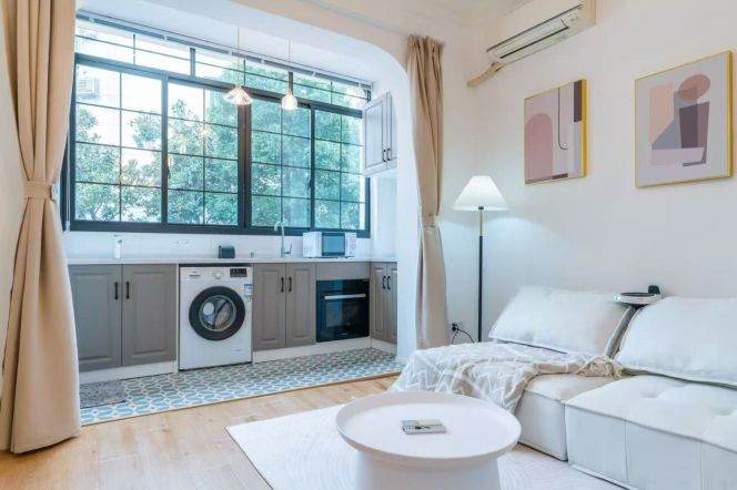 1BR Lane House in Old Xuhui (L9)