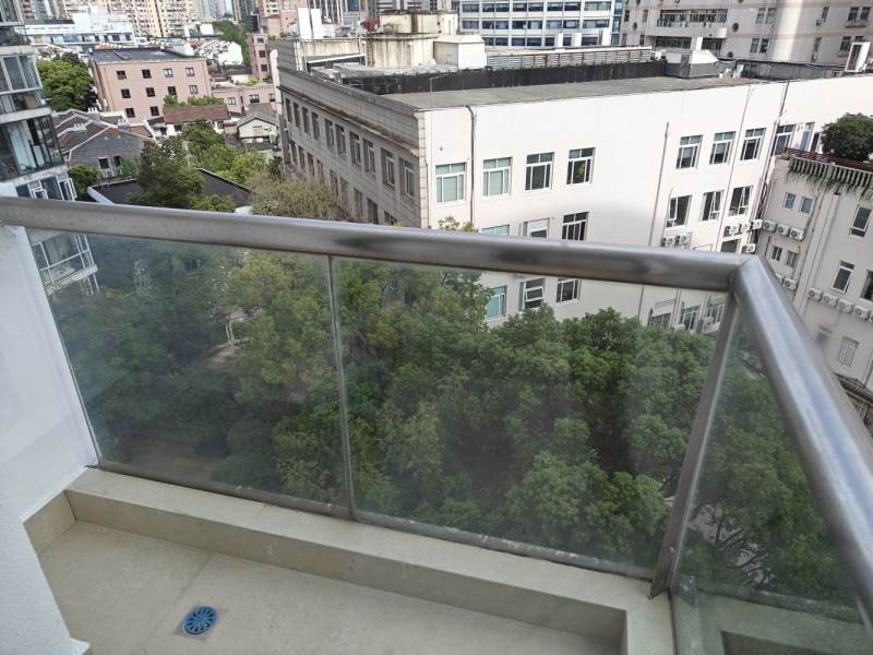 Housing image — Balcony