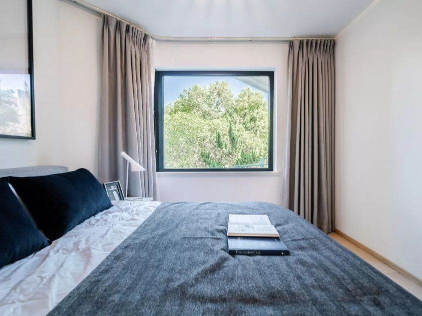 Housing image — Bedroom