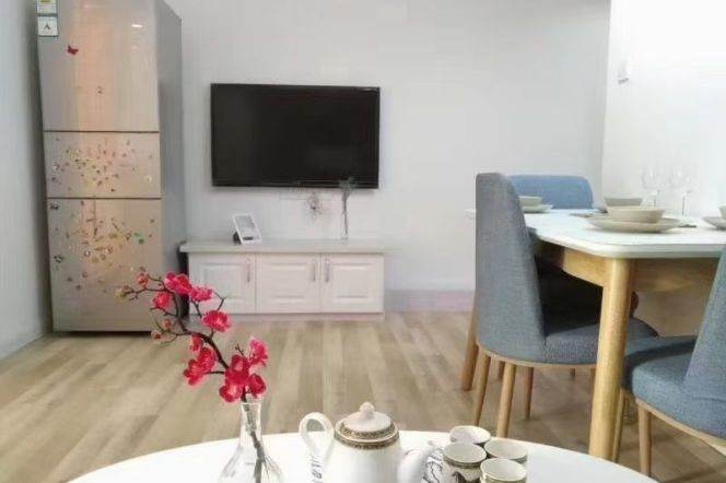 2BR Apartment near Jiaotong University Metro (L10/L11)