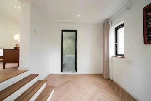 Housing image — Bedroom