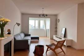 High-Floor 3BR Apartment in Jing'an