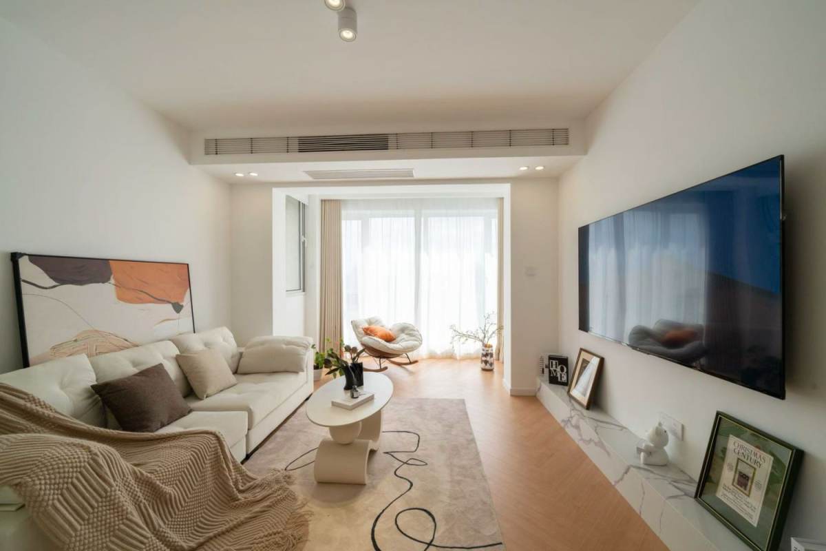 Housing image — Living Room