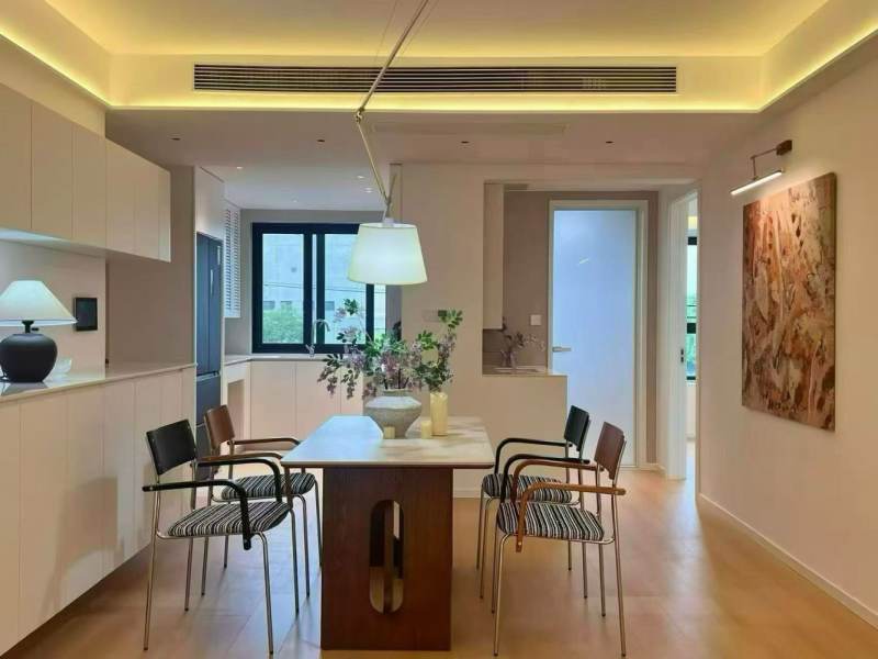 Housing image — Dining Area