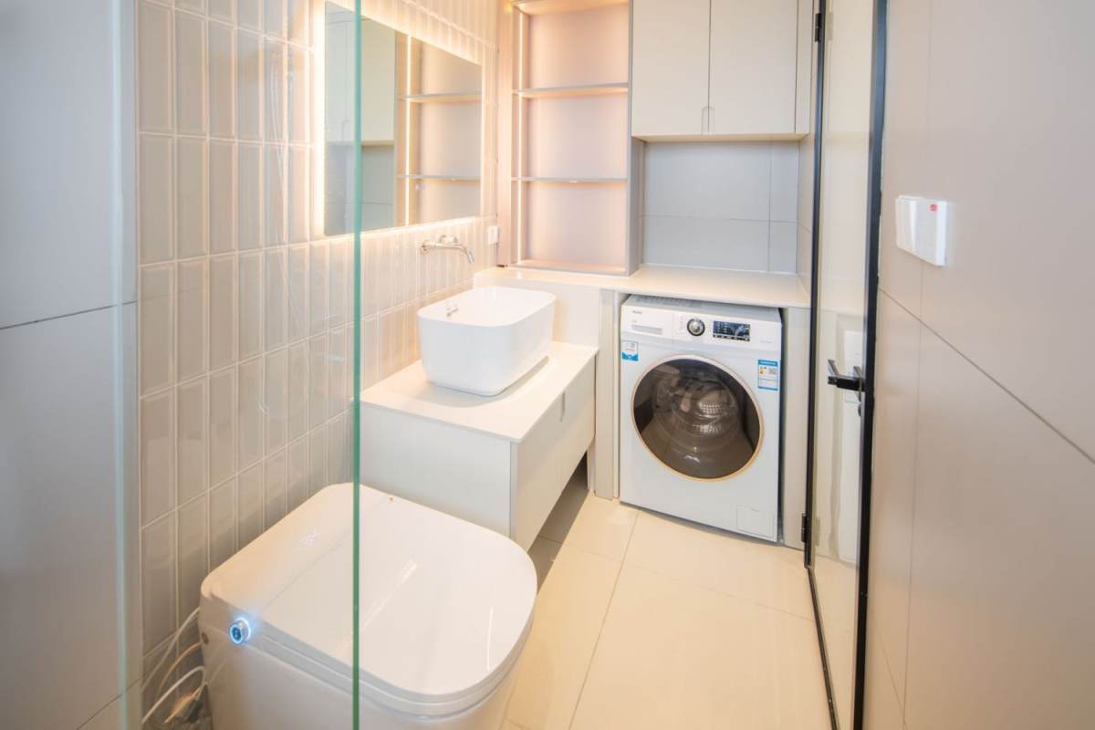 Housing image — Bathroom