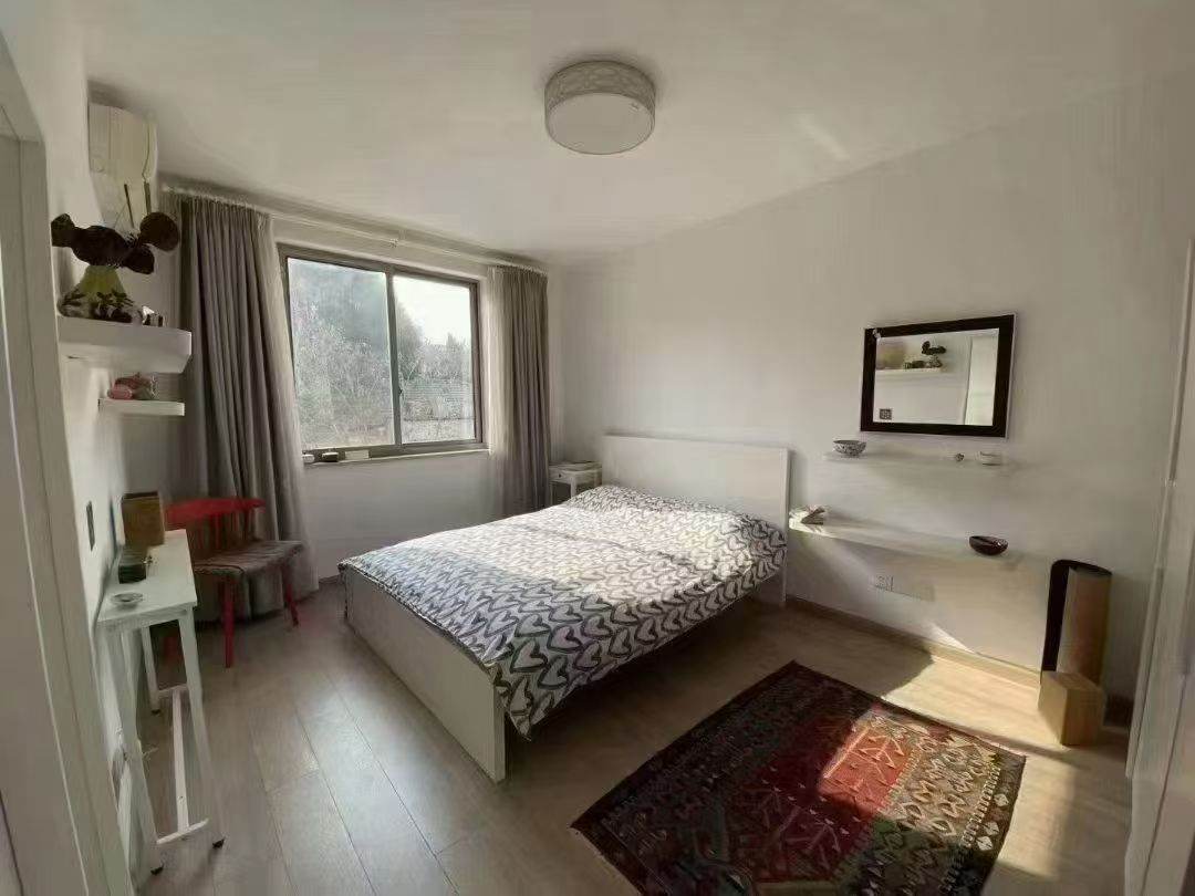 Housing image — Bedroom