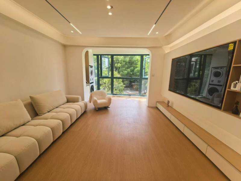 Housing image — Living Room
